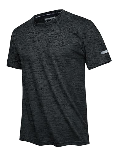 T-shirt running pour homme cherchant un haut de fitness fluide