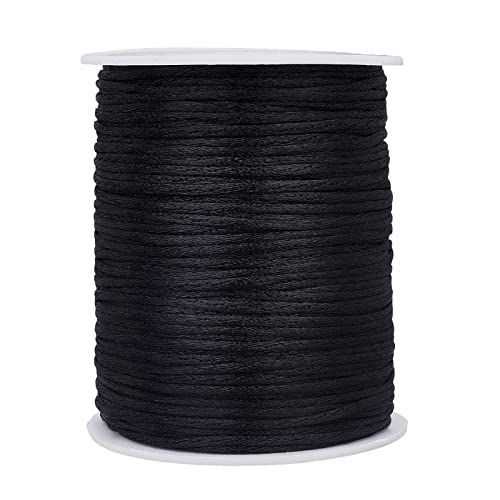 PandaHall Cordones de Satén de Cola de Rattail de 100m, Cuerda de Seda Negra de 2mm Cordón de Ribete Sedoso Cuerda Decorativa para Nudos Chinos Macramé Ribete Joyas Atrapasueños Trenzados