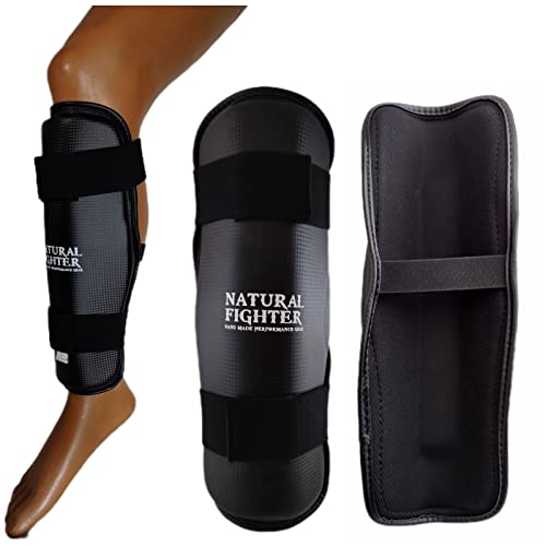 Resistenti e sicuri grazie alla chiusura a doppio velcro regolabile ed alla imbottitura in EVA di 3 cm.