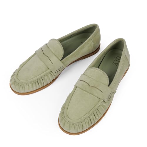 Image of QIY Penny Loafers for Women 2026 Comfortable Flats Shoes