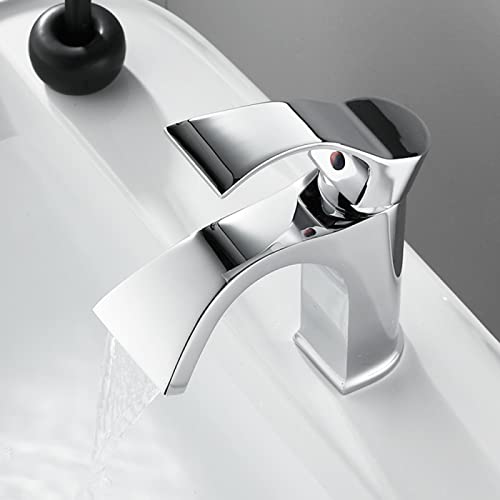 Robinet cascade salle de bain pour vasque moderne et design argenté