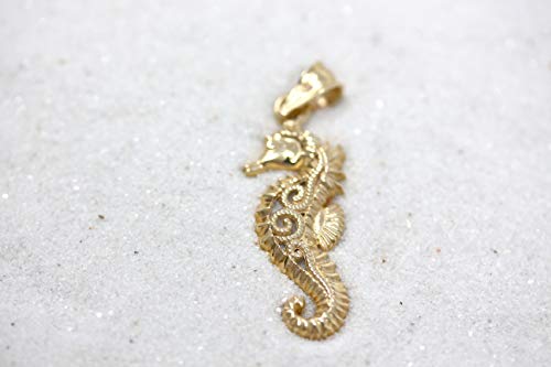 14k Filigree Seahorse Charm Pendant4