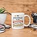 Imagen de MUGFFINS taza mamá y papá con frase Mi psicólogo y yo coincidimos en que soy tu hijo favorito en Español