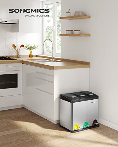 SONGMICS Cestino per Rifiuti da Cucina, 3 x 8 L Pattumiera Differenziata Piccolo Volume, Cestino Triplo in Acciaio, Pedali e Secchi Interni, Facile da Pulire, Argento e Nero LTB24L - Immagine 1