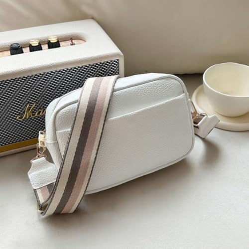 ファミリア舟形ナイロンポシェット - 製品詳細