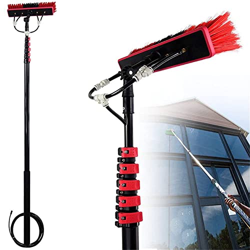 Lavage et nettoyage des vitres en hauteur par brosse télescopique