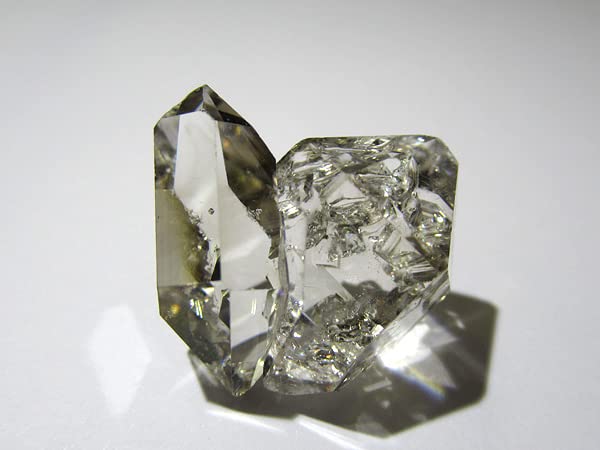 Amazon.co.jp: ハーキマーダイヤモンド 連結結晶 群晶 クラスター 水晶