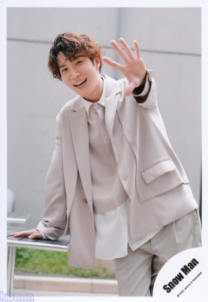 Amazon.co.jp: Snow Man 公式 生 写真（渡辺翔太）SM01602 : おもちゃ 