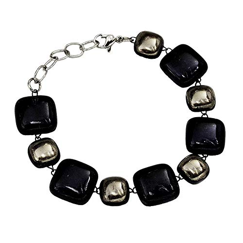 Bracelet noir en perles de Bohême : le bijou artisanal qui ne ternit pas