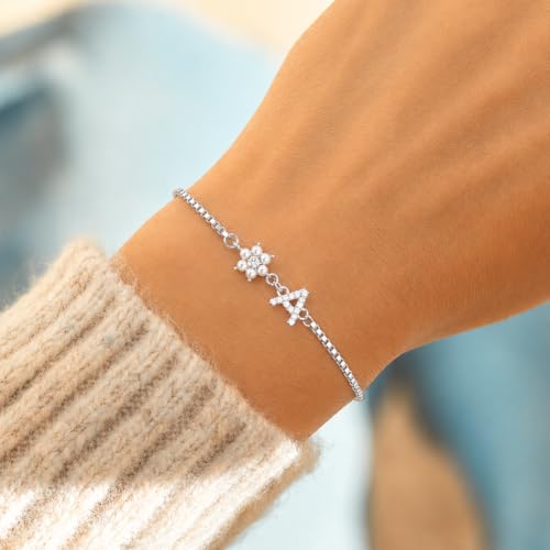 Image of Flower Girl Basket Gift, Flower Girl Proposal Pearl Flowers Initial Bracelet for Teen Bridesmaid Gifts for Wedding Day Adjustable Dainty 14k Gold Plated Letter Bracelet Bridesmaid Bracelets Jewelry