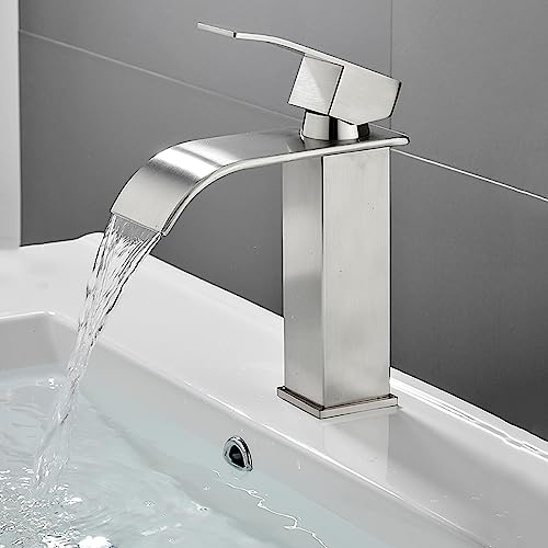 Grifo de lavabo tipo cascada para renovar baños modernos con encanto 7