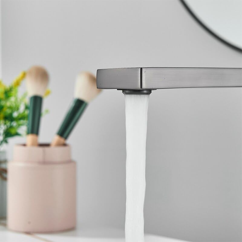 Grifo de lavabo de baño gris de lujo con sensor automático y mezclador de agua premium 3