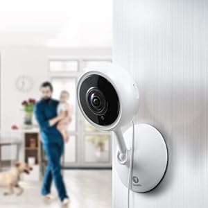 Swann Wireless 1080p Full HD Tracker Security Camera with Night Vision, Heat Sensing, 2-Way Talk, Wi-Fi Connection, Free Local & Cloud Reocrding, 32GB SD Card Memory and Siren.