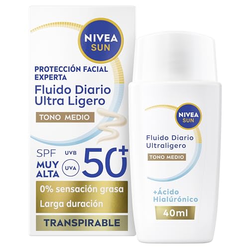 NIVEA SUN Fluido Diario con Color FPS 50+ 40 ml, protector solar facial con Ácido Hialurónico, Licocalcón A y Niacinamida, crema solar facial ultra ligera, protección solar con efecto mate, tono medio