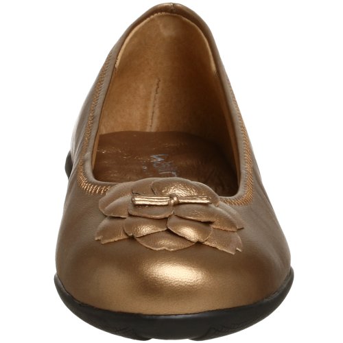 Walking Cradles Women's Trina Flat w/Flower2