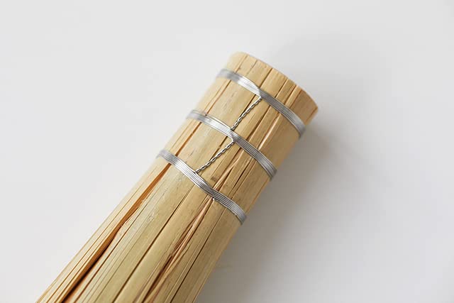 Image of KAGOYA Sasara Bamboo Brush for Frying Pans and Woks ([9.1inch / DIAGONALLY CUT) vegetable brush