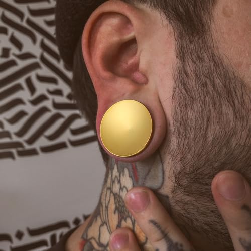 MOQIKAKA 2PCS Gold Simple Concave Ear Plugs Tunels Gauges for Stretched Ears, Hypoallergenic 316 Stainless Steel Gauges Plugs Tunnels for Ears 8mm/0g Body Piercing Jewelry for Women Men by MOQIKAKA - Used condition - Image 4
