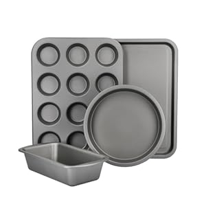 KitchenCraft Set di 4 Accessori da Forno Antiaderenti in Confezione Regalo, Include Stampo per Pane, Tortiera Rotonda, Teglia Rettangolare e Stampo per Muffin, in Acciaio al Carbonio