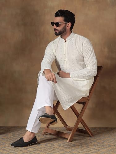 Image of Men's Solid Regular Fit Ethnic Wear White Kurta Pajama Set with Front Pocket