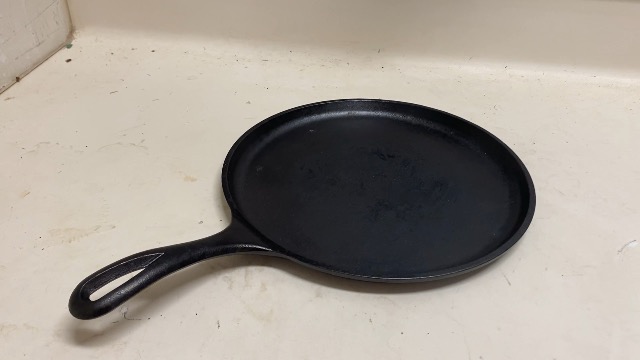 Watch Honest Review Lodge L9OG3 Cast Iron Round Griddle, 10.5