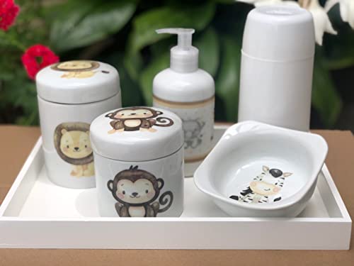 Kit higiene bebê Safari 6 peças - Bandeja, potes, porta álcool e molhadeira - Peças Porcelana Bandej