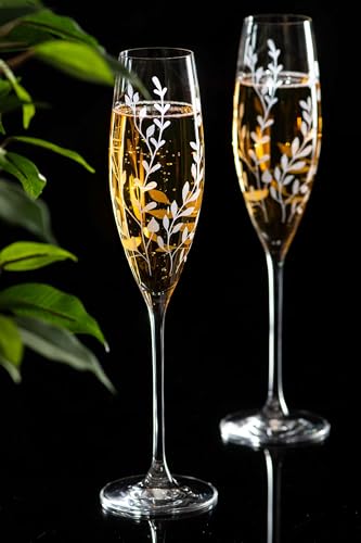 DIAMANTE Crystal Champagne Flutes Prosecco Glasses Pair - ‘Breeze’ - Intricately Etched Floral Leaves Pattern - Set of 2 - Image 4