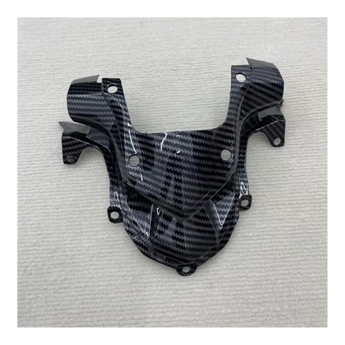 Carénage de moto Z900 finition carbone et sa plaque de protection haut de gamme