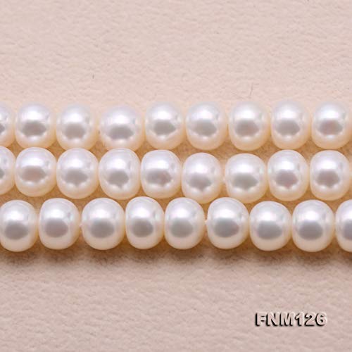 Collier de perles à trois brins blanches, le cadeau idéal pour marquer les esprits - 4