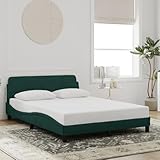 Design stable et confortable : ce cadre de lit de 218 x 145 x 74,5 cm offre une excellente stabilité avec son cadre en métal robuste et ses pieds en bois de pin de soutien. La housse en velours doux (100 % polyester) offre une sensation de confort et fait du lit un ajout confortable à votre chambre.