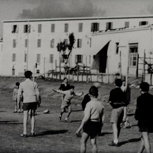 Quando Roma scopre Primavalle: la storia di Anna Bracci e della montagna del sapone copertina