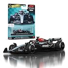 Hot Wheels Premium - Formula 1 auto da corsa, modellino die-cast in scala 1:64 da collezione, con pneumatici Real Riders, carrozzeria e telaio in metallo, giocattolo per fan e collezionisti, JBM16