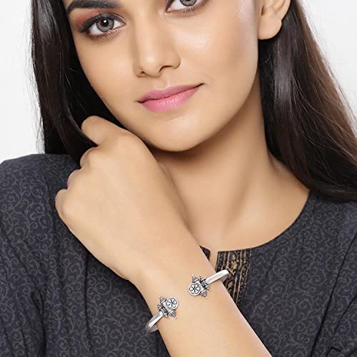 Nayantara Vintage Style Bracelet - Elegant Pink Stone Design
