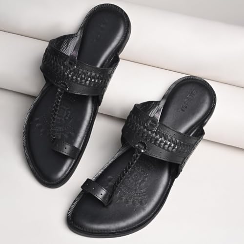 Image of Regal Men Leather Casual Kolhapuris