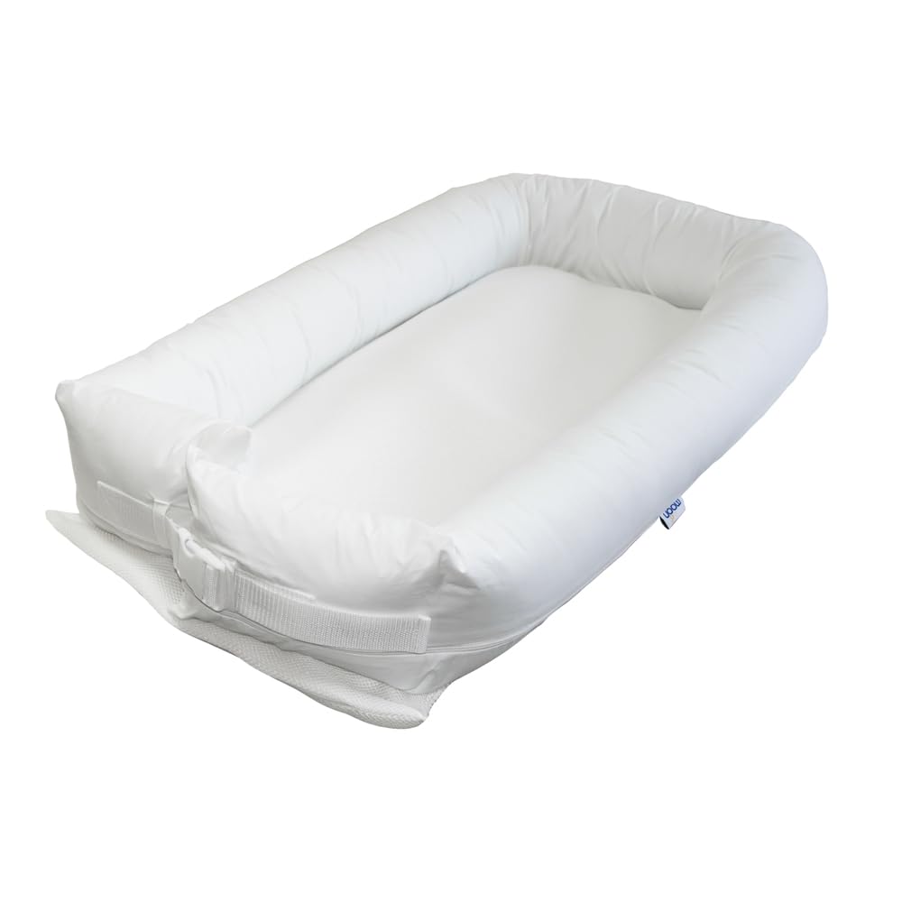 The Moon Brand Baby Nest Lounger Co-Sleeping -Downproof & Breathable Fabric - Anti Dustmite-Portable- -Mesh Fabric with Removable Cover- Hypoallergenic & Washable -45 x 15 x 85 cm