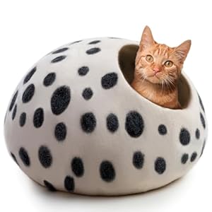 Luxurious Eco-Friendly Merino Wool Cat Cave Bed – Foldable Hideaway Pod for Indoor Cats – Premium Felt Kitten Beds – Covered Cat House for Ultimate Cozy Comfort by Woolygon