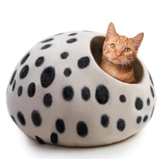 Handcrafted Wool Cat Bed Cave