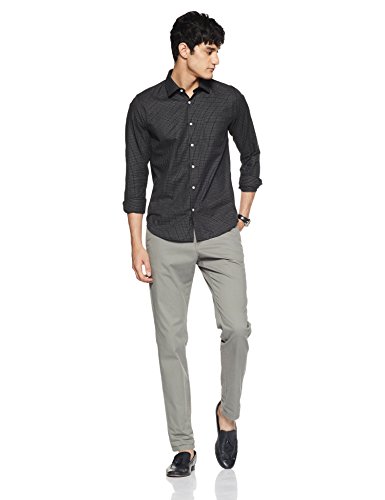 Image of Peter England Men's Solid Slim Fit Polo