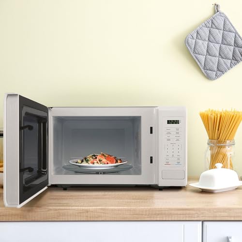 Image of 0.9 cu. ft. 900 Watt Countertop Microwave in White