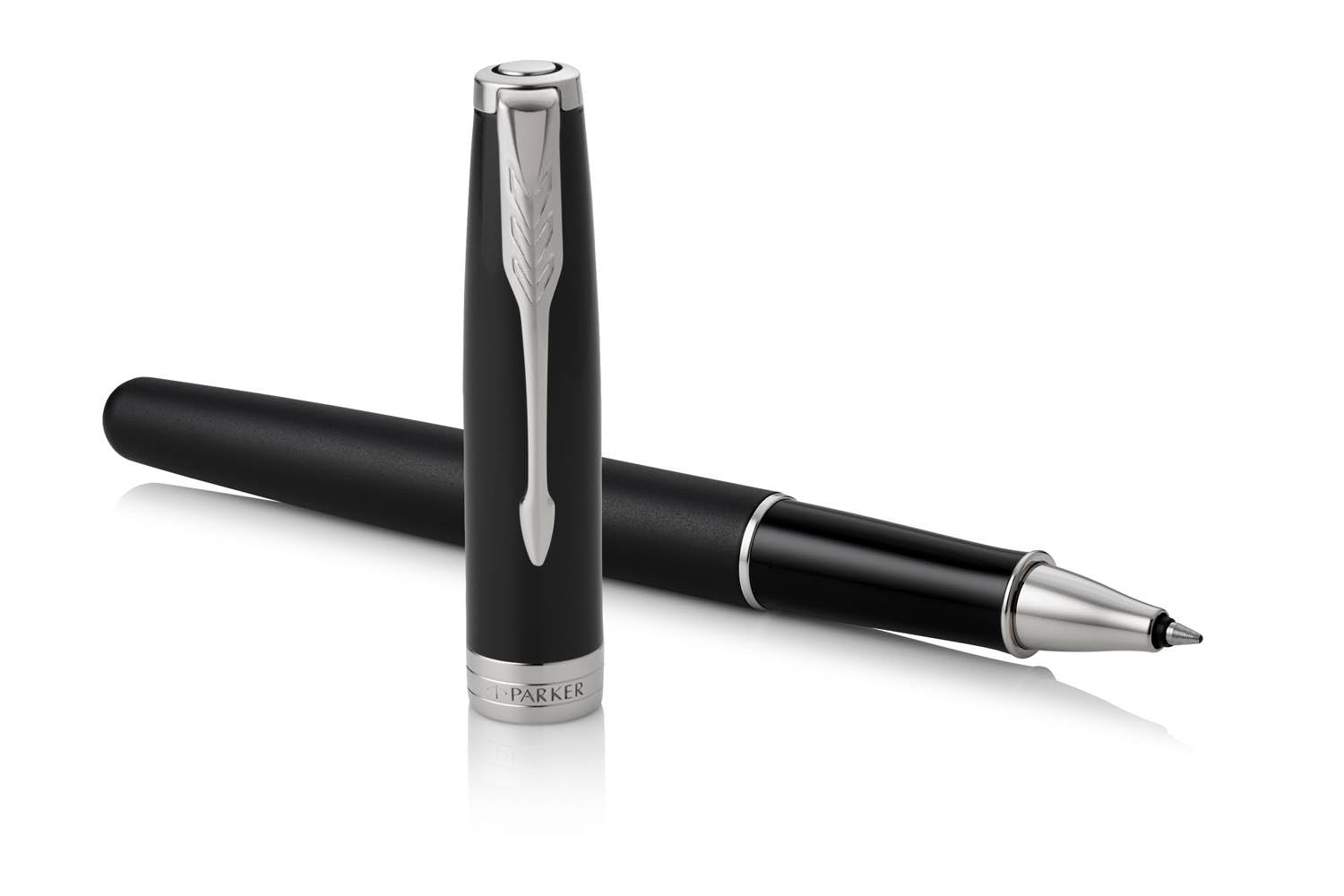 Parker Sonnet Tintenroller, mattschwarzer Lack mit Palladium-Rand, feine Spitze, schwarze Tinte, Geschenkbox und schwarzes Etui mit geprägtem Logo