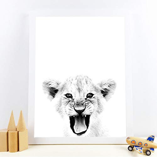 GUDOJK Peinture décorative Bébé Lion Affiche et Imprimer Faune Mur Art Toile Peinture Lionceau Noir Blanc Moderne Photographie Mur Photo Photo Décor À La Maison-50x70cm Cover