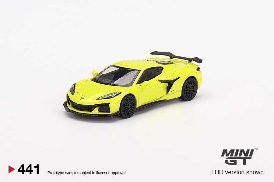 Miniatura 2 de Modelo de automóvil en miniatura True Scale compatible con Chevrolet Corvette Z06 Accelerate Yellow 164 Diecast Car MGT00441