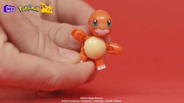 MEGA Pokémon Charmander Gigante – Set Da 750 Mattoncini, Figura Snodabile 28 Cm Con Poké Ball, Giocattolo Per Bambini 10+ Anni
