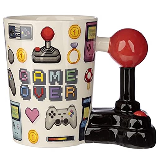 Puckator Game Over Joystick - Taza de cerámica con asa moldeada | Ya disponible en tu tienda friki favorita! En mundofriki.es! Puckator Game Over Joystick - Taza de cerámica con asa moldeada | Ya disponible en tu tienda friki favorita! En mundofriki.es!
