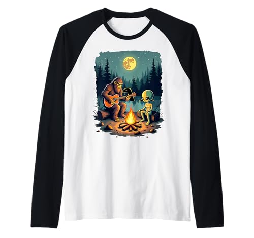 Alien and Bigfoot Campfire Sasquatch Guitarra Loch Ness Camiseta Manga Raglan