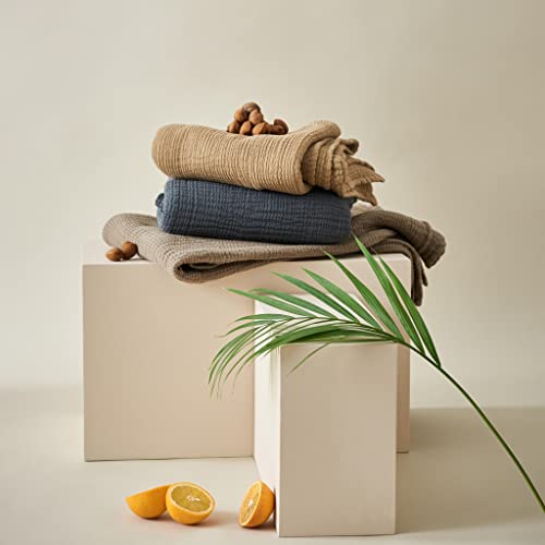 URBANARA Decke Sierra 125 x 190 cm, gewebte Tagesdecke aus 100 % Bio-Baumwolle mit charmantem Knitterlook, natürlich gefärbt und besonders nachhaltig, ohne Schadstoffe - Earth Oak - Image 7