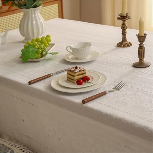 Nappe en dentelle blanche 140x260 cm à volants pour table rectangle