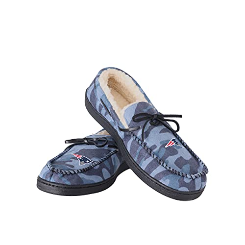 New England Patriots NFL Mens Printed Camo Moccasin Slippers - L