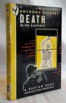 Paperback Death in the blackout (An Arthur Crook mystery) Book