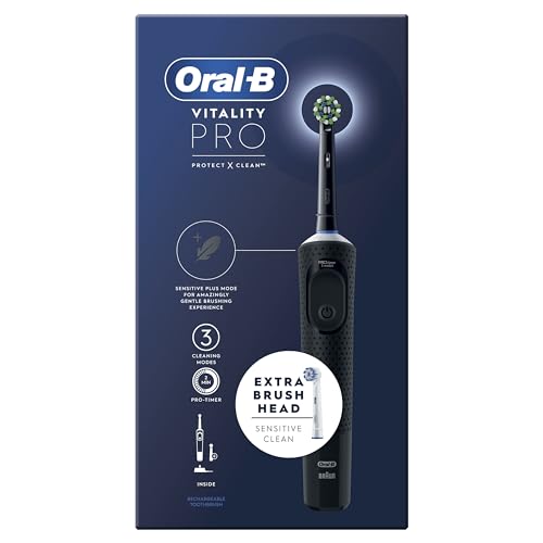 Oral-B Vitality Pro Brosses à Dents Electriques pour Adultes, pour Lui/Elle, 1 Manche, 2 Têtes de Brosse à Dents 3 Modes de Brossage dont Sensitive Plus, Prise UK 2 Broches, Noir (L'emballage peut