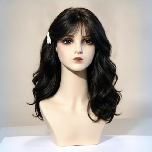 Busto maniquí femenino para crear composiciones visuales en tiendas de moda 4